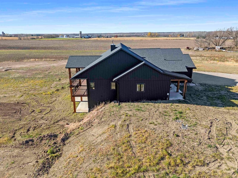 3701 Delcore Rd, Oconto, WI 54153
