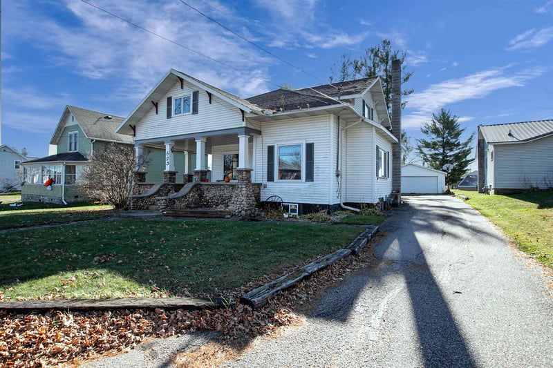 623 Cedar St, Tigerton, WI 54486