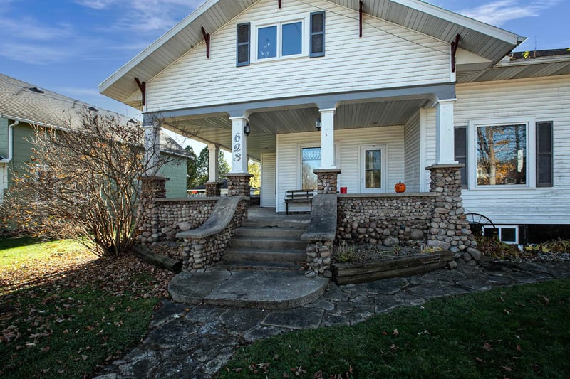 623 Cedar St, Tigerton, WI 54486