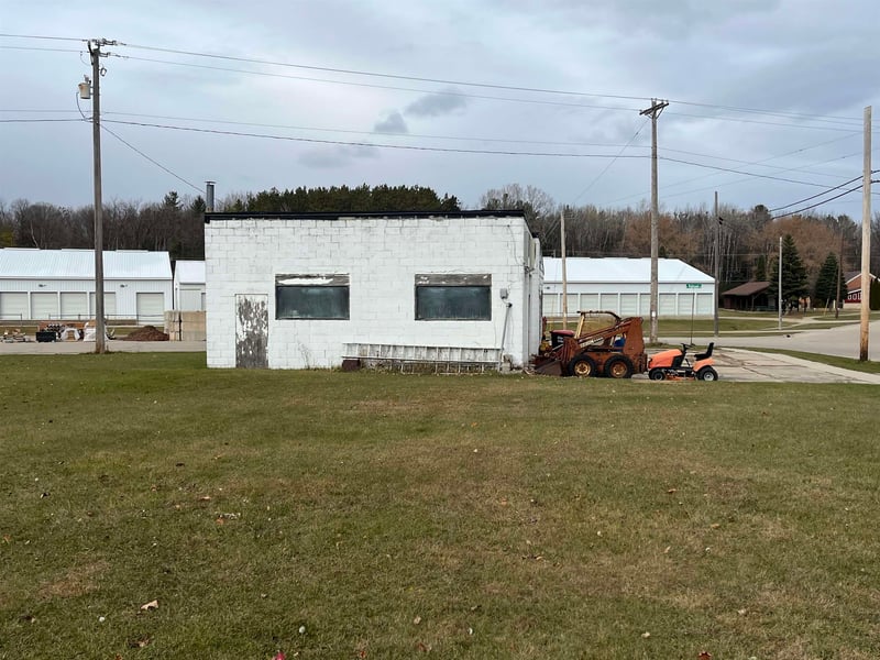 117 Richmond St, Gillett, WI 54124