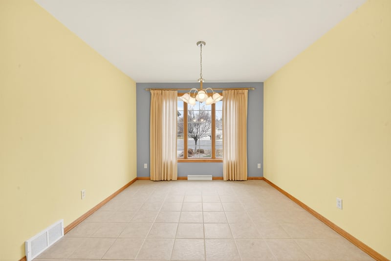 4733 Westbrook Ct, Appleton, WI 54913