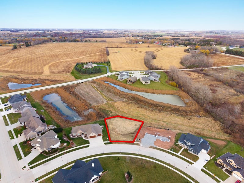 6658 Headwall Cir, Appleton, WI 54913-8723