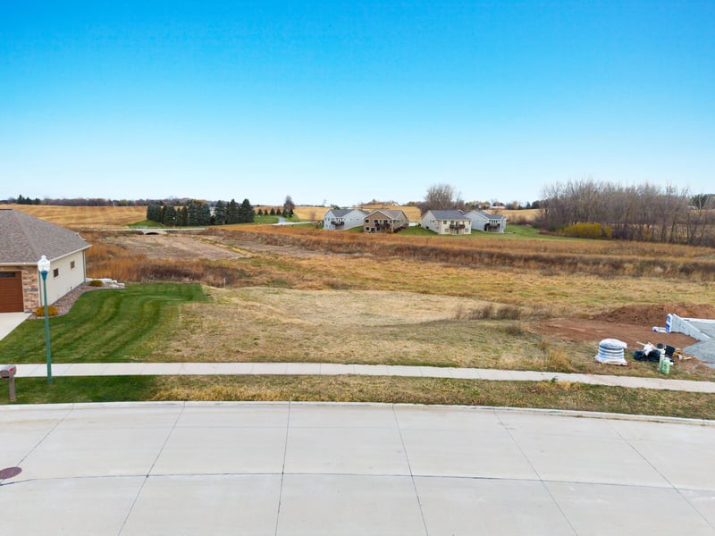 6658 Headwall Cir, Appleton, WI 54913-8723