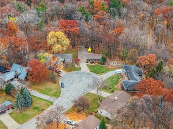 1553 Rustic Ridge Ct, Green Bay, WI 54311