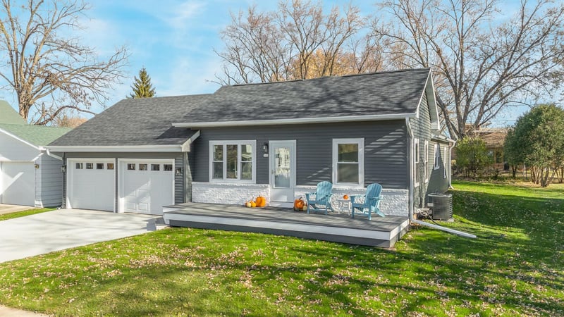 303 1st Ave, Winneconne, WI 54986-0303