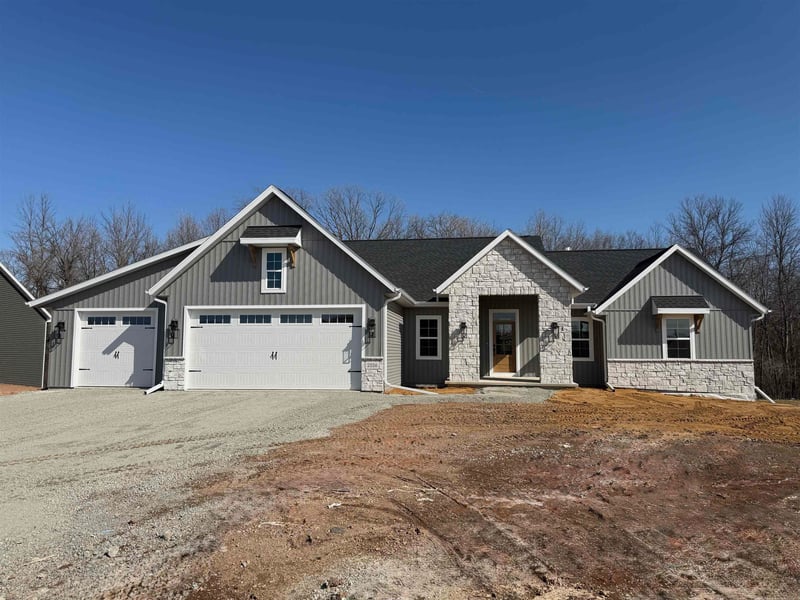 2556 Stellita Cir, De Pere, WI 54115