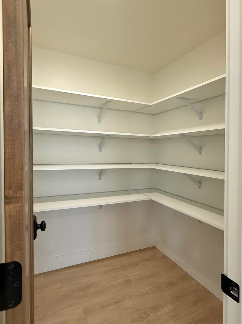 2556 Stellita Cir, De Pere, WI 54115