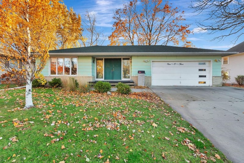 403 Plank Rd, Kaukauna, WI 54130-1549
