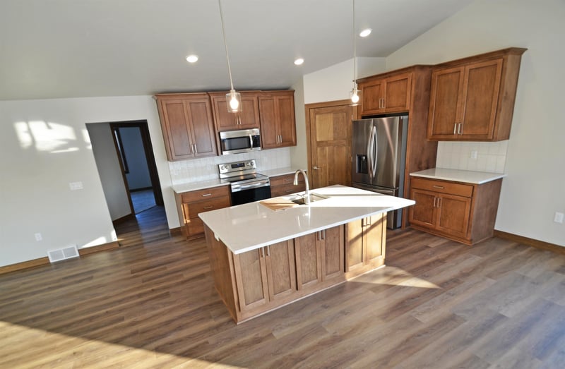 470 Huron Rd, Green Bay, WI 54311