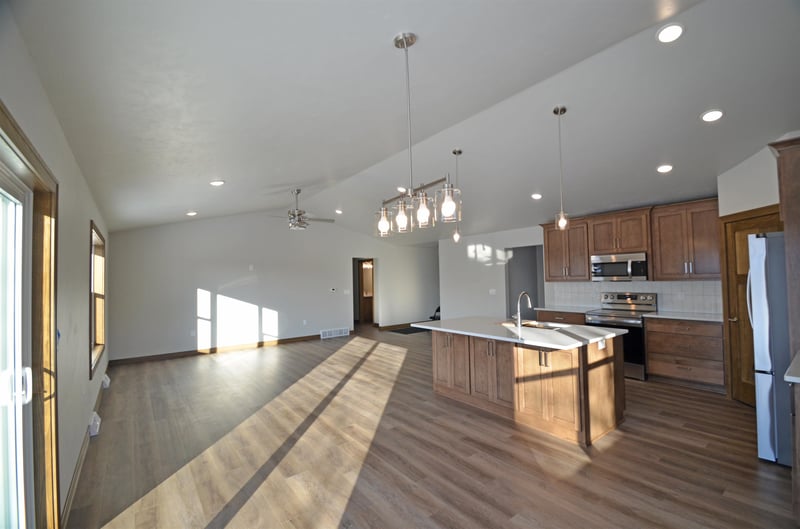 470 Huron Rd, Green Bay, WI 54311