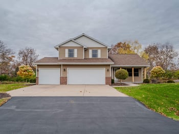 4164 Star Ct, Oshkosh, WI 54904