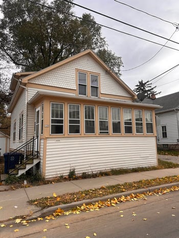 120 Bowen St, Oshkosh, WI 54901