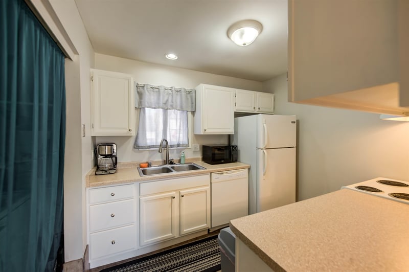 1757 Maricopa Dr #A, Oshkosh, WI 54904-6703