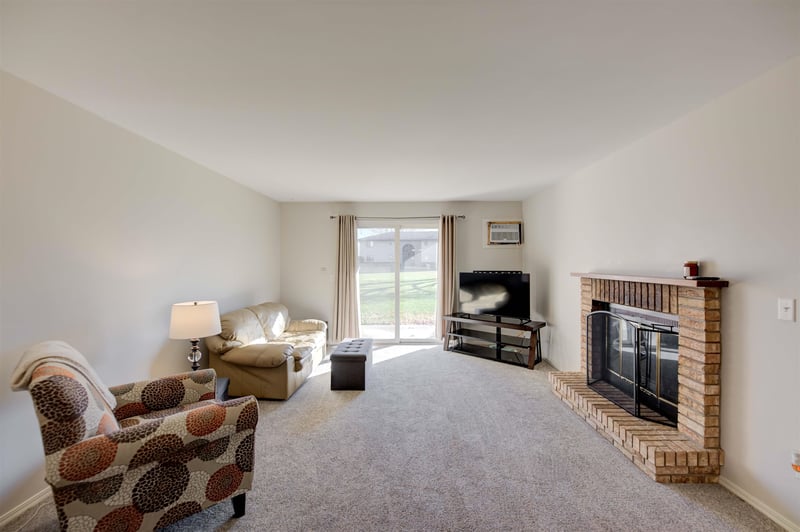 1757 Maricopa Dr #A, Oshkosh, WI 54904-6703