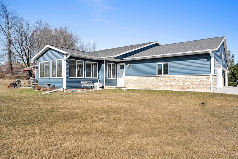 1625 Timber Trl, Shawano, WI 54166-0000
