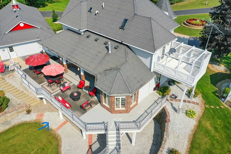 4432 Mill Rd, Denmark, WI 54208-8645
