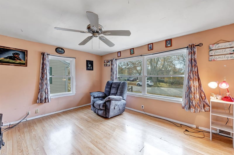 1209 Weise St, Green Bay, WI 54302