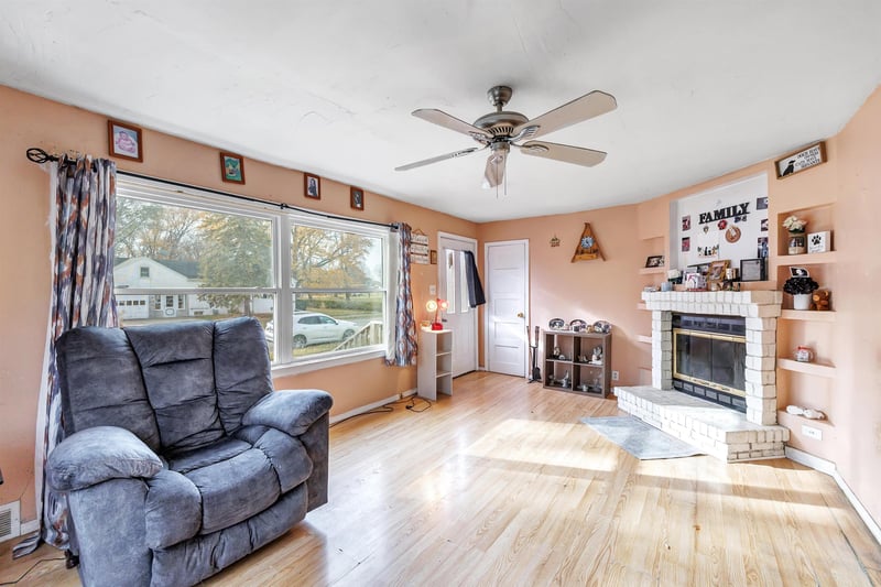 1209 Weise St, Green Bay, WI 54302