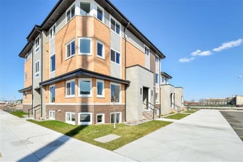 400 Donald Driver Way #4, Green Bay, WI 54303