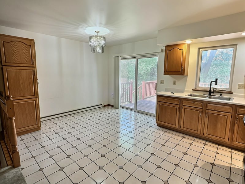 336 Wintergreen Dr, Omro, WI 54963