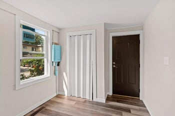 217 Mill St, Oshkosh, WI 54901