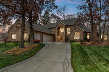 1935 Telemark Cir, Green Bay, WI 54313