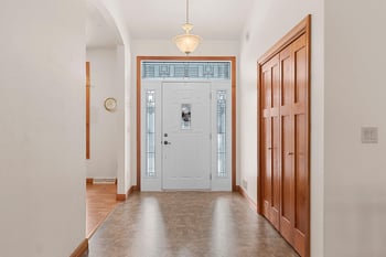 1226 Tara Marie Ln, Green Bay, WI 54313