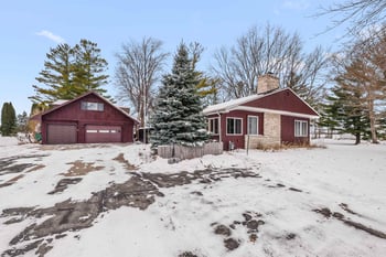 4931 County Rd T, Oshkosh, WI 54904