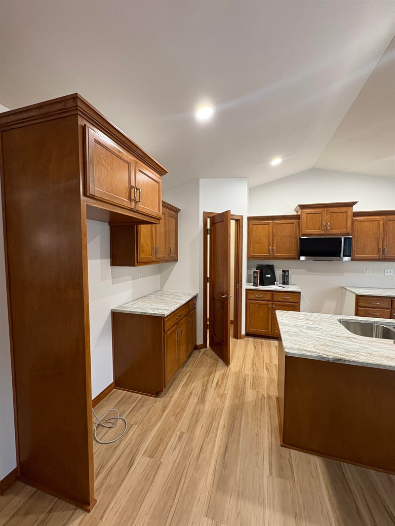 1711 Betty Jean Ln, Green Bay, WI 54313