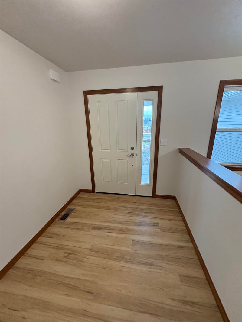 1711 Betty Jean Ln, Green Bay, WI 54313