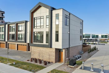 1144 Brookwood Dr, Green Bay, WI 54304-4108