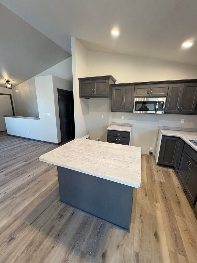 1703 Betty Jean Ln, Green Bay, WI 54313