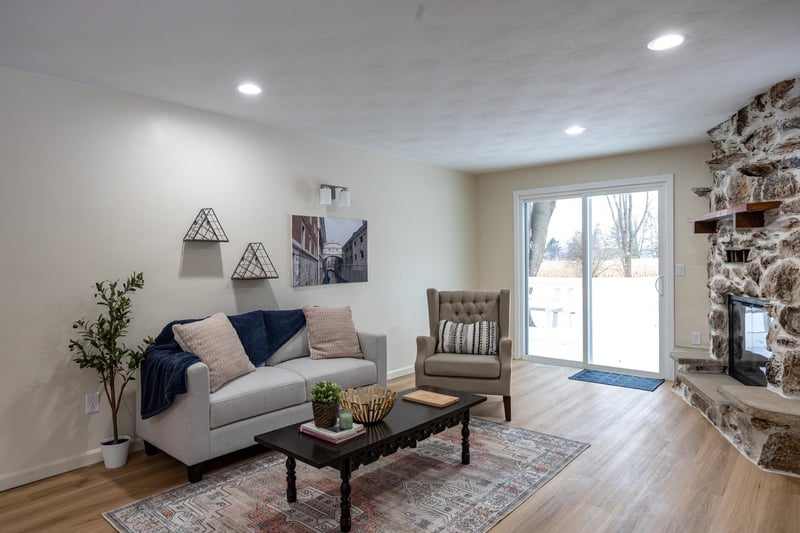 N5438 Lower Rd, Shiocton, WI 54170