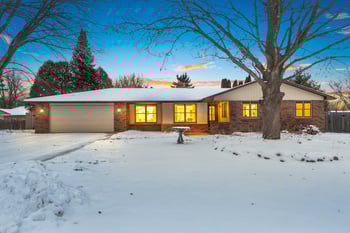 2560 St Steven Ct, Green Bay, WI 54304