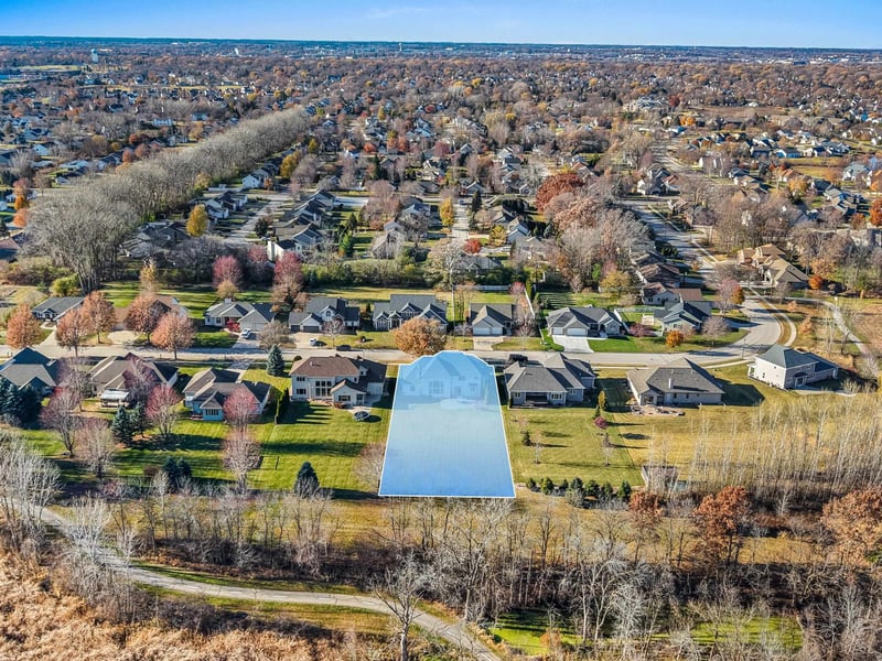 658 Black Earth Dr, De Pere, WI 54115-4161