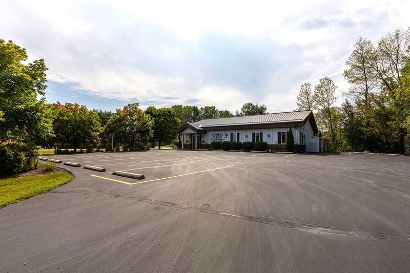 14605 Velp Ave, Suamico, WI 54173-8432