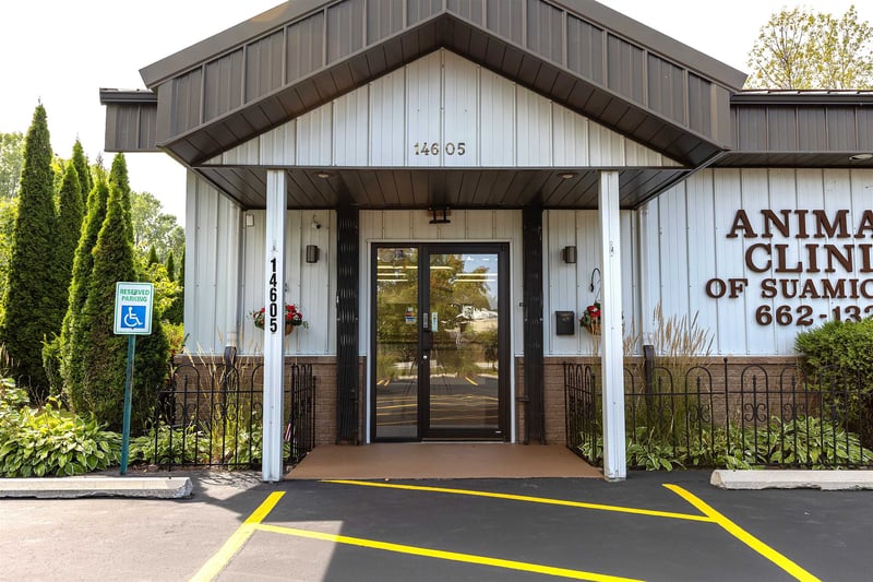 14605 Velp Ave, Suamico, WI 54173-8432