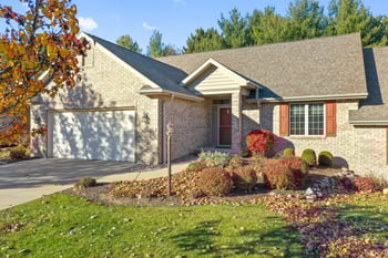2690 Woodfield Ct, Green Bay, WI 54313-9567