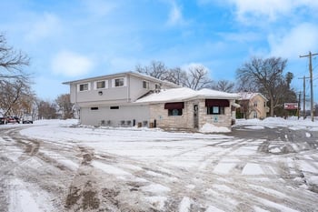 2932 Fond Du Lac Rd, Oshkosh, WI 54902-7227