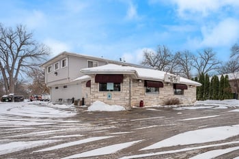 2932 Fond Du Lac Rd, Oshkosh, WI 54902-7227