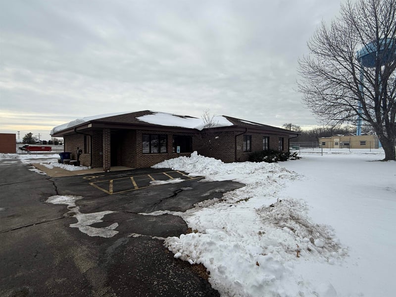 277 9th St, De Pere, WI 54115