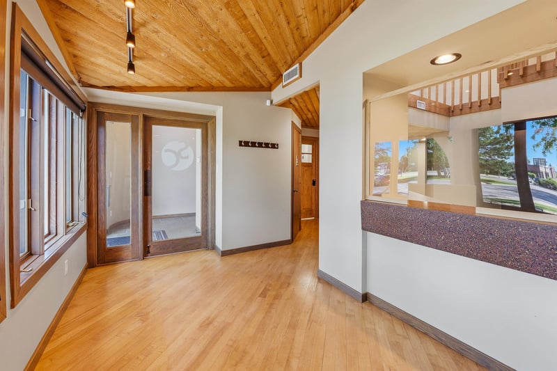222 Ohio St, Oshkosh, WI 54902-5825