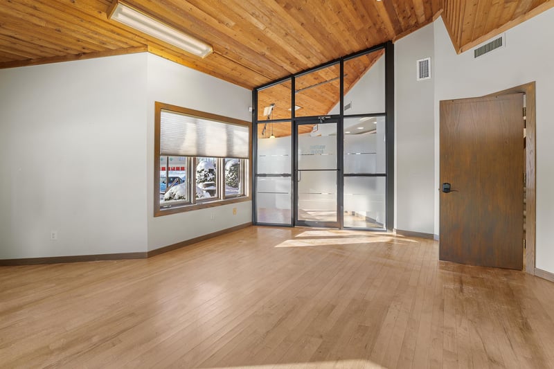 222 Ohio St, Oshkosh, WI 54902-5825