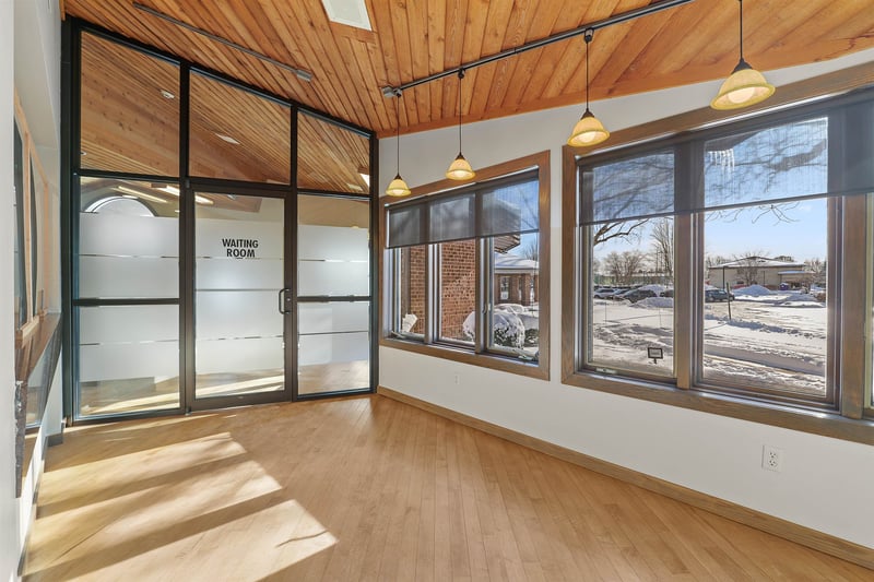 222 Ohio St, Oshkosh, WI 54902-5825