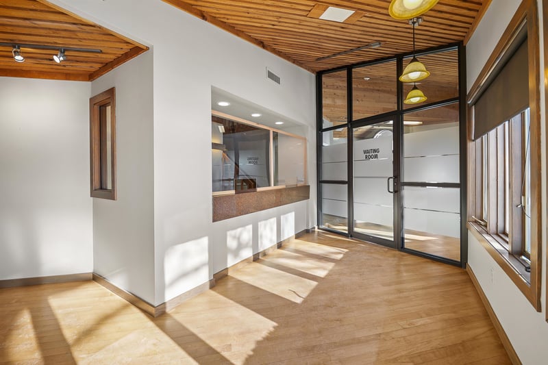 222 Ohio St, Oshkosh, WI 54902-5825