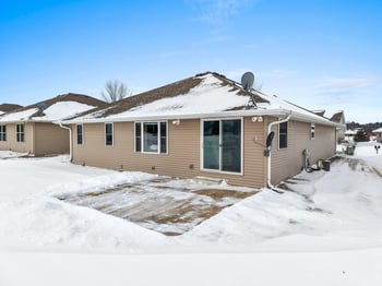 3816 Shore Crest Ln, Green Bay, WI 54311-9147