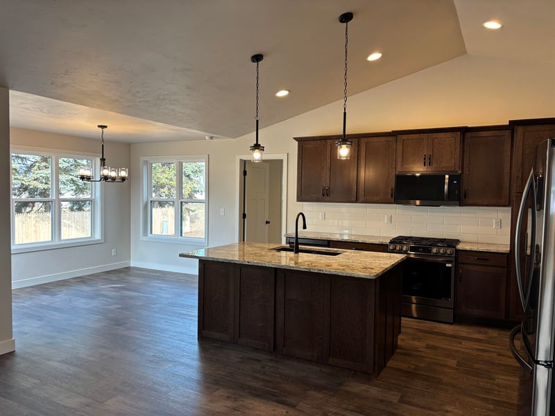 N3983 Wettering Way, Kaukauna, WI 54130