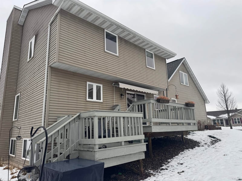 2340 Talladega Speedway Dr, De Pere, WI 54115