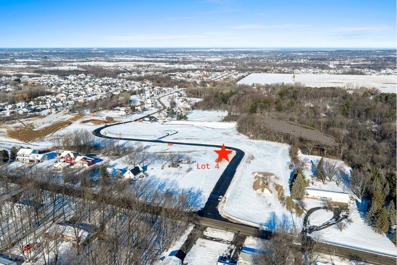 4166 Half Crown Rn #4, De Pere, WI 54115