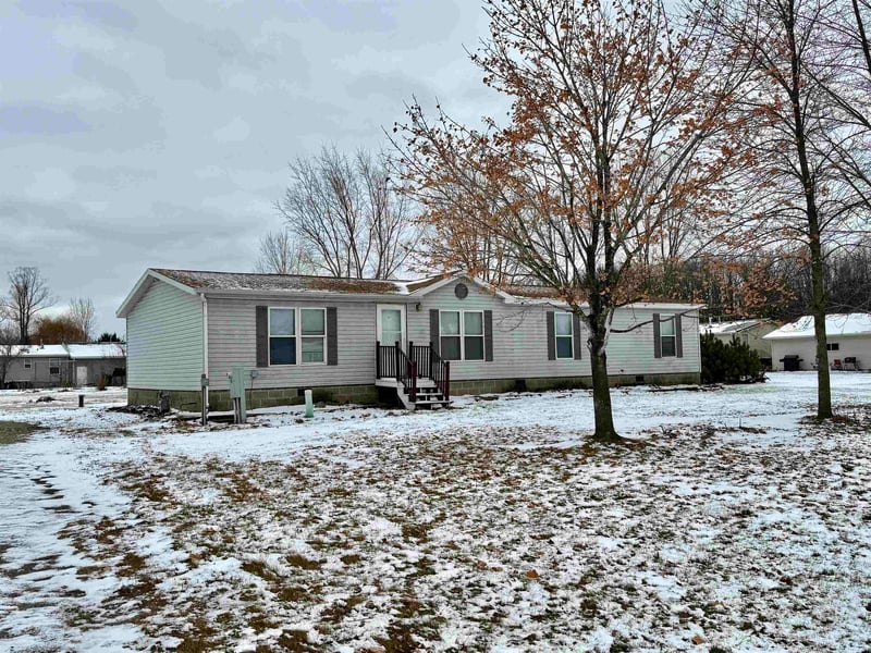 5075 Shamrock Way, Little Suamico, WI 54141
